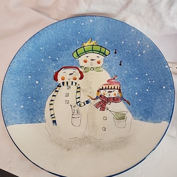 Le Gourmet Chef Earthenware 2007 Snowfolks Serving Plate 9.5 Inch Winter - Picture 1 of 5